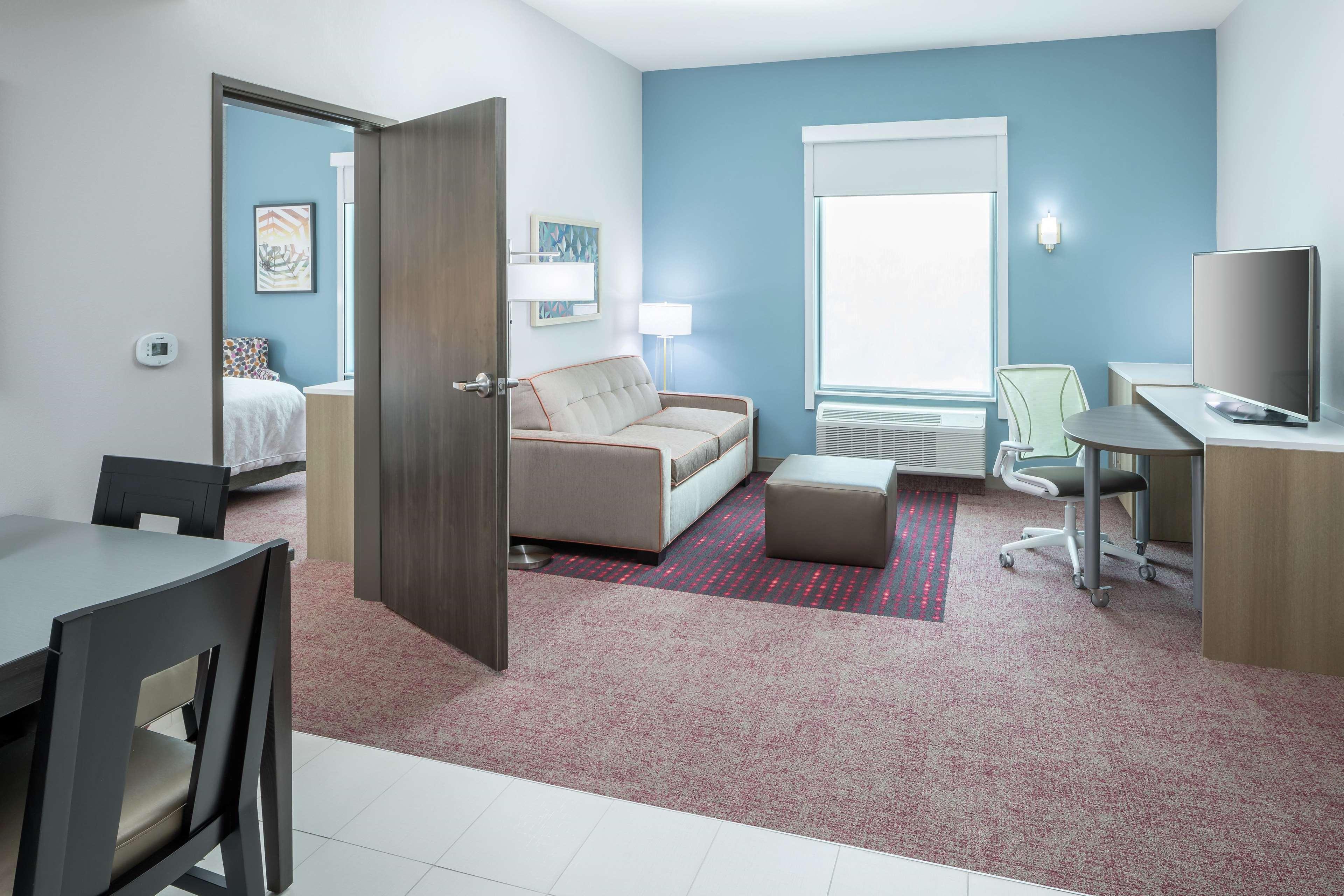 Home2 Suites By Hilton Orlando Airport Екстериор снимка