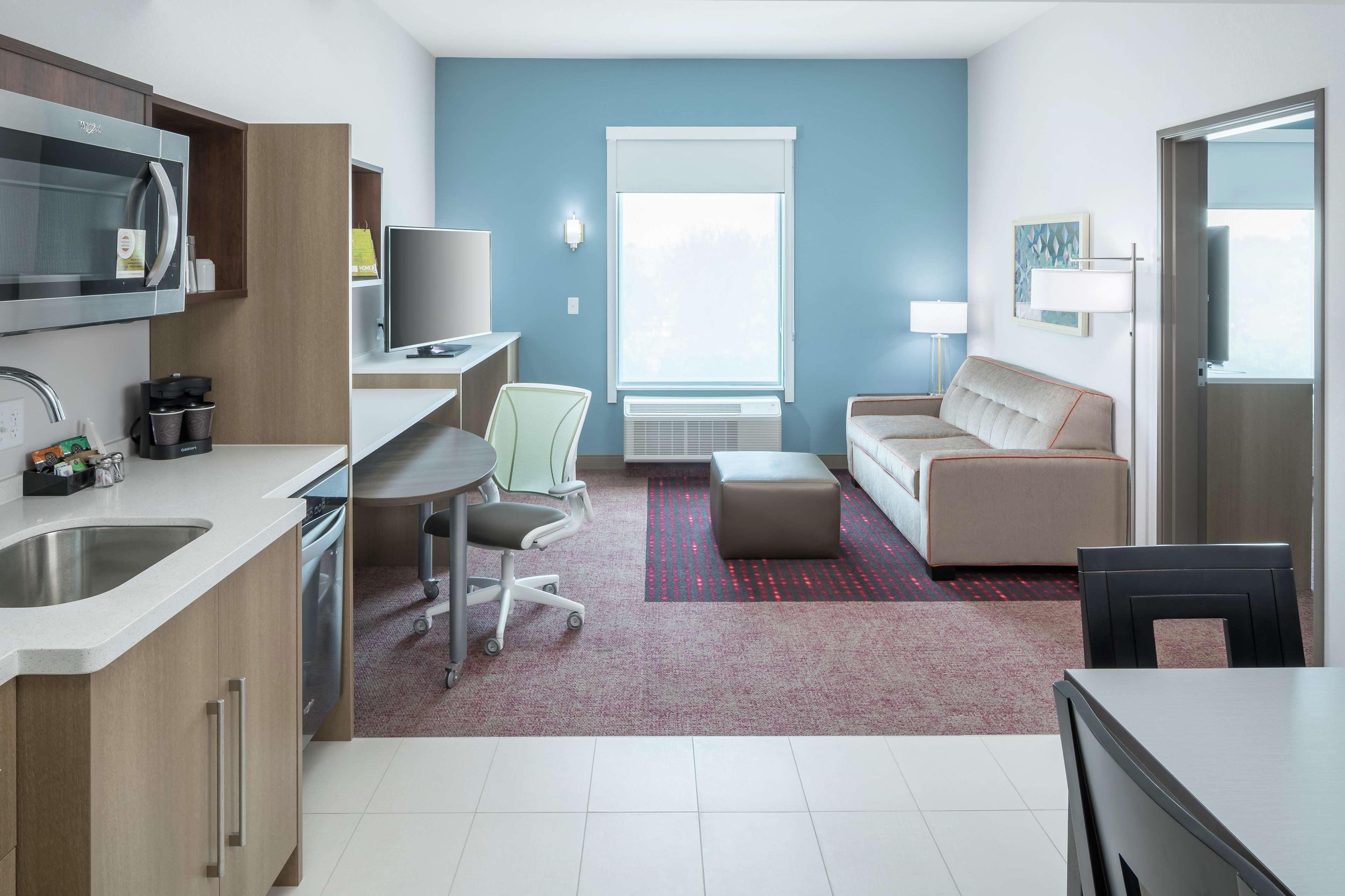 Home2 Suites By Hilton Orlando Airport Екстериор снимка
