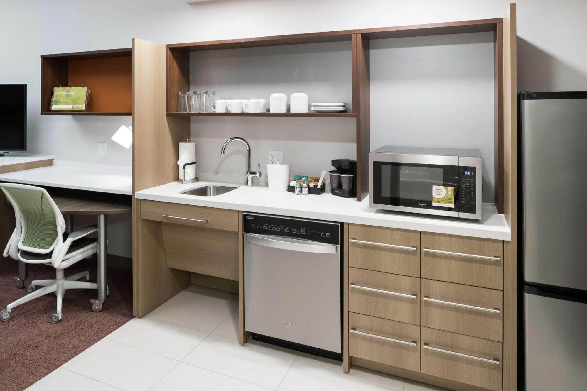 Home2 Suites By Hilton Orlando Airport Екстериор снимка