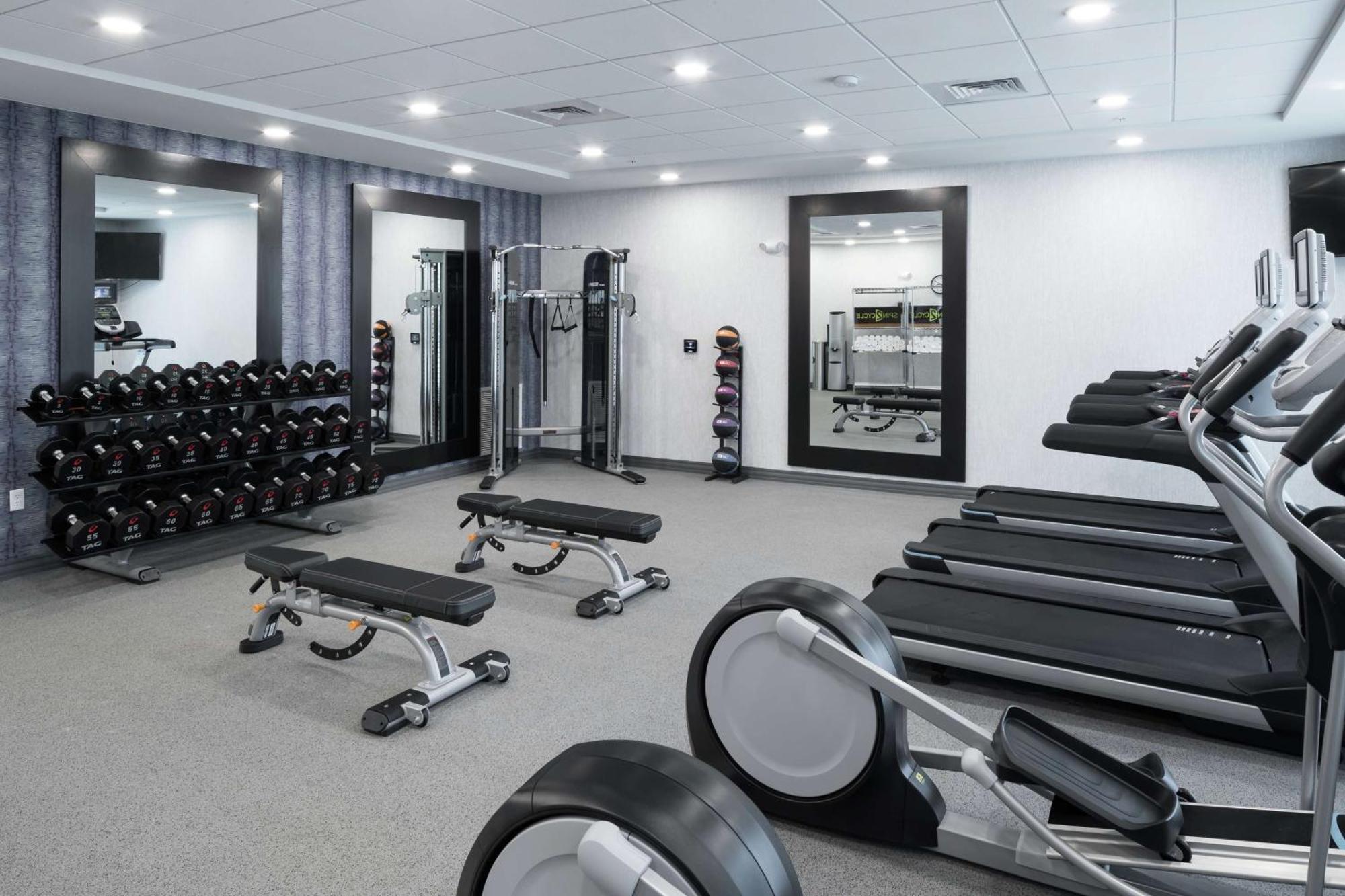 Home2 Suites By Hilton Orlando Airport Екстериор снимка
